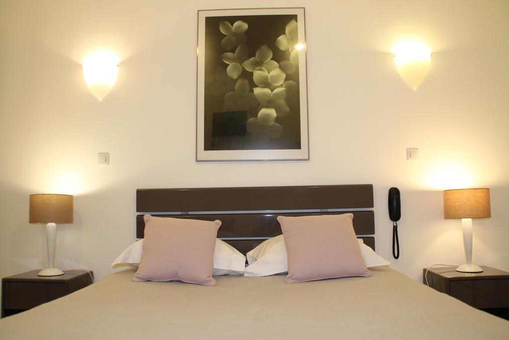 Hôtel Rivière Castres  Camera foto