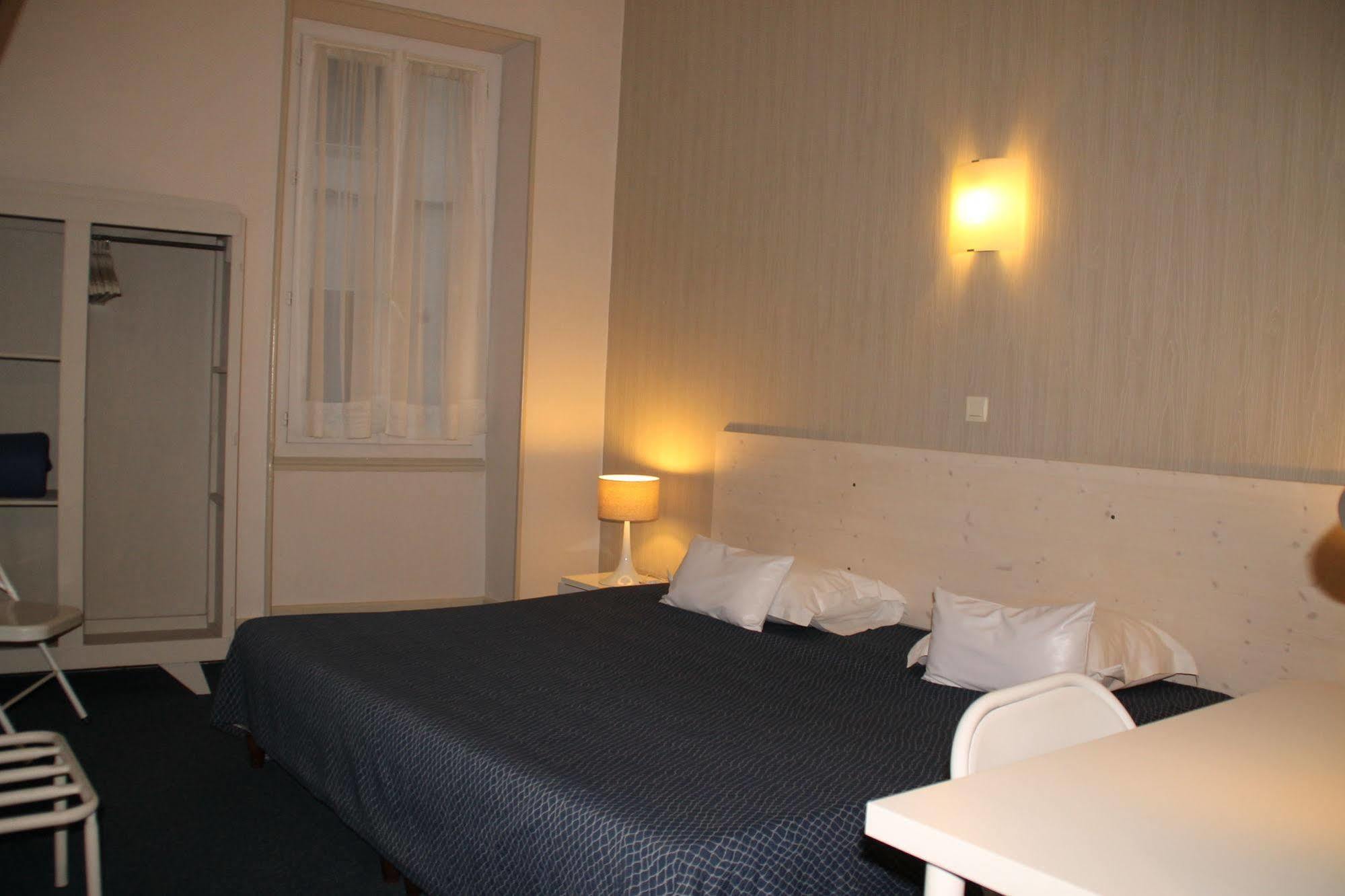 Hôtel Rivière Castres  Esterno foto